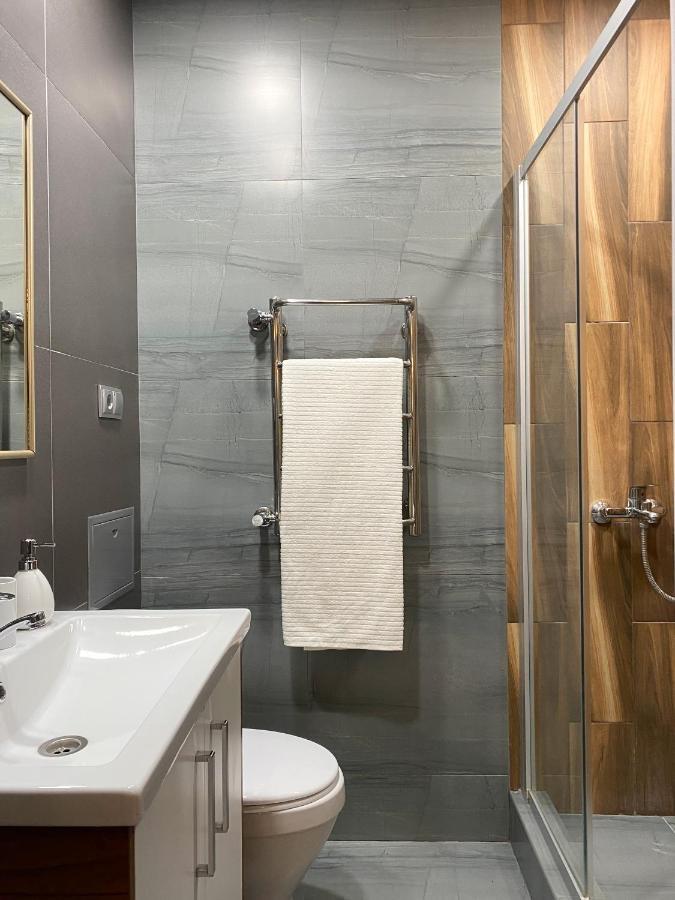 Студия В Стиле Loft В Центре Города Ałma Ata Zewnętrze zdjęcie