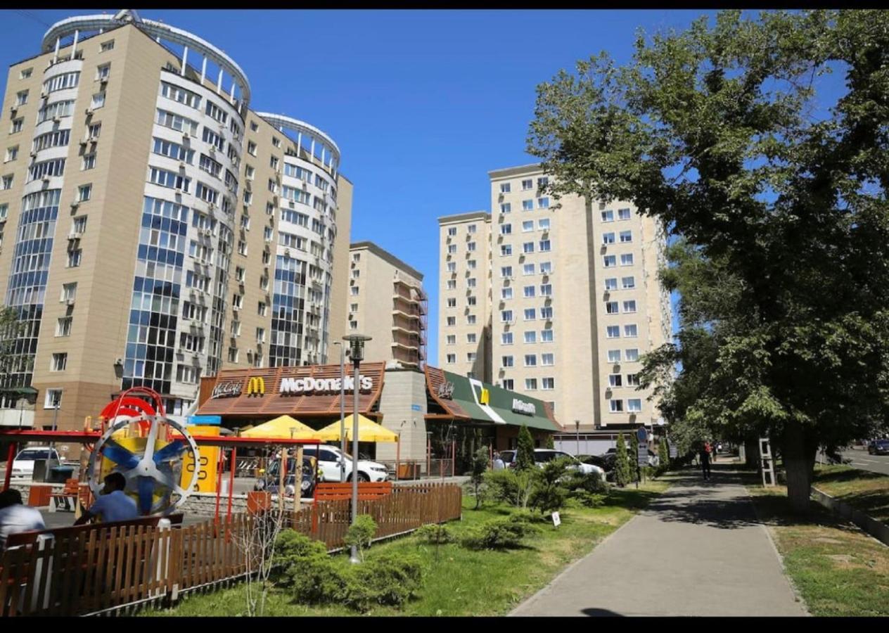 Студия В Стиле Loft В Центре Города Ałma Ata Zewnętrze zdjęcie